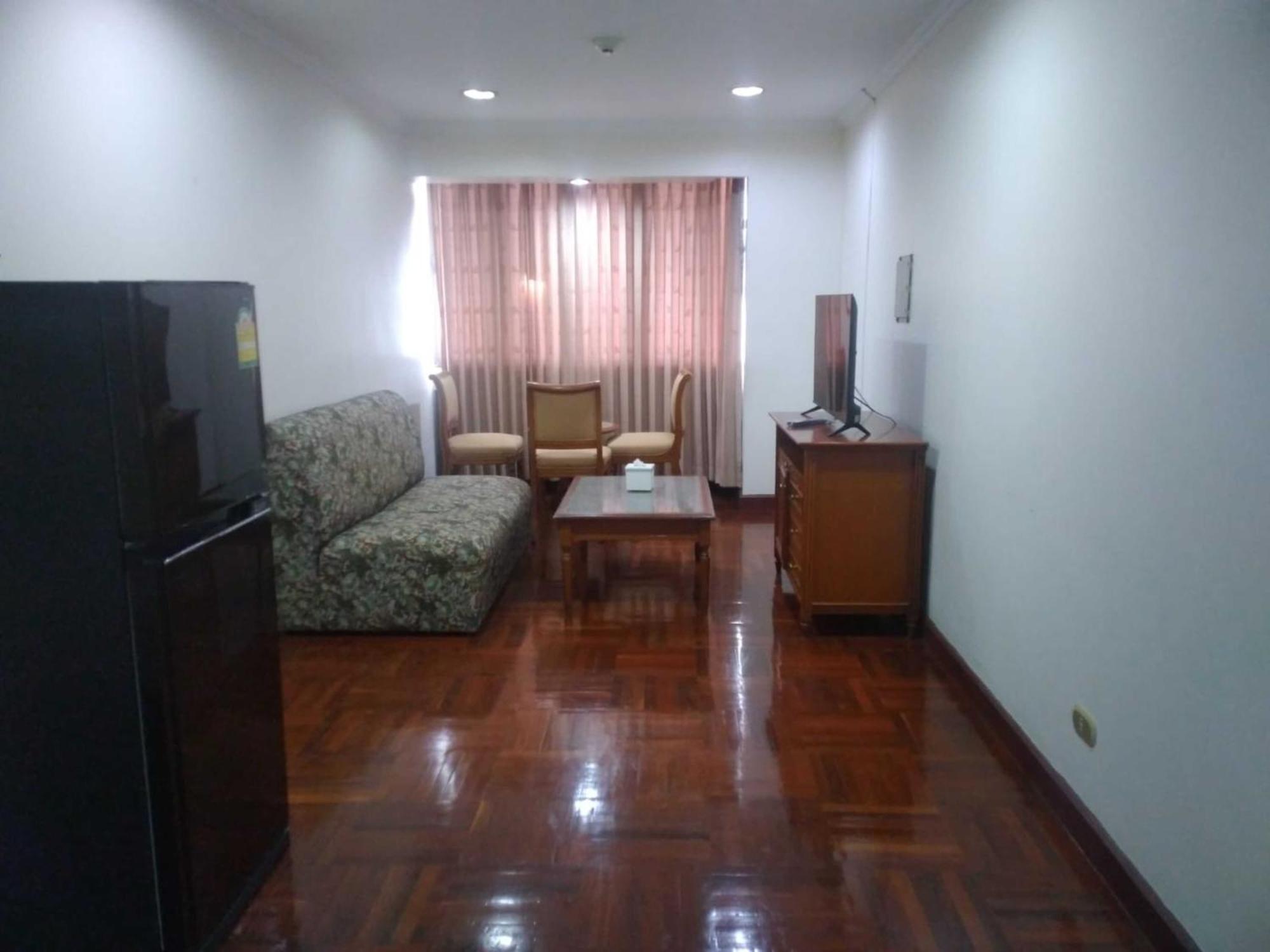 Fully Furnished Omni Tower Apartments Nana - Sukhumvit Soi 4 Bangkok Exterior foto