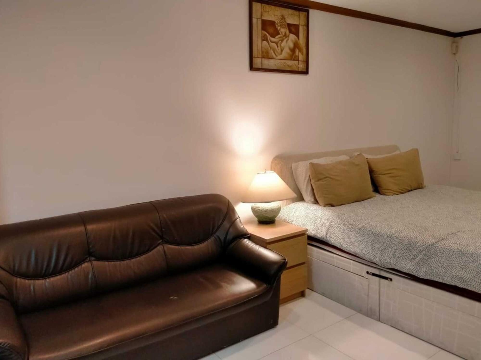 Fully Furnished Omni Tower Apartments Nana - Sukhumvit Soi 4 Bangkok Exterior foto
