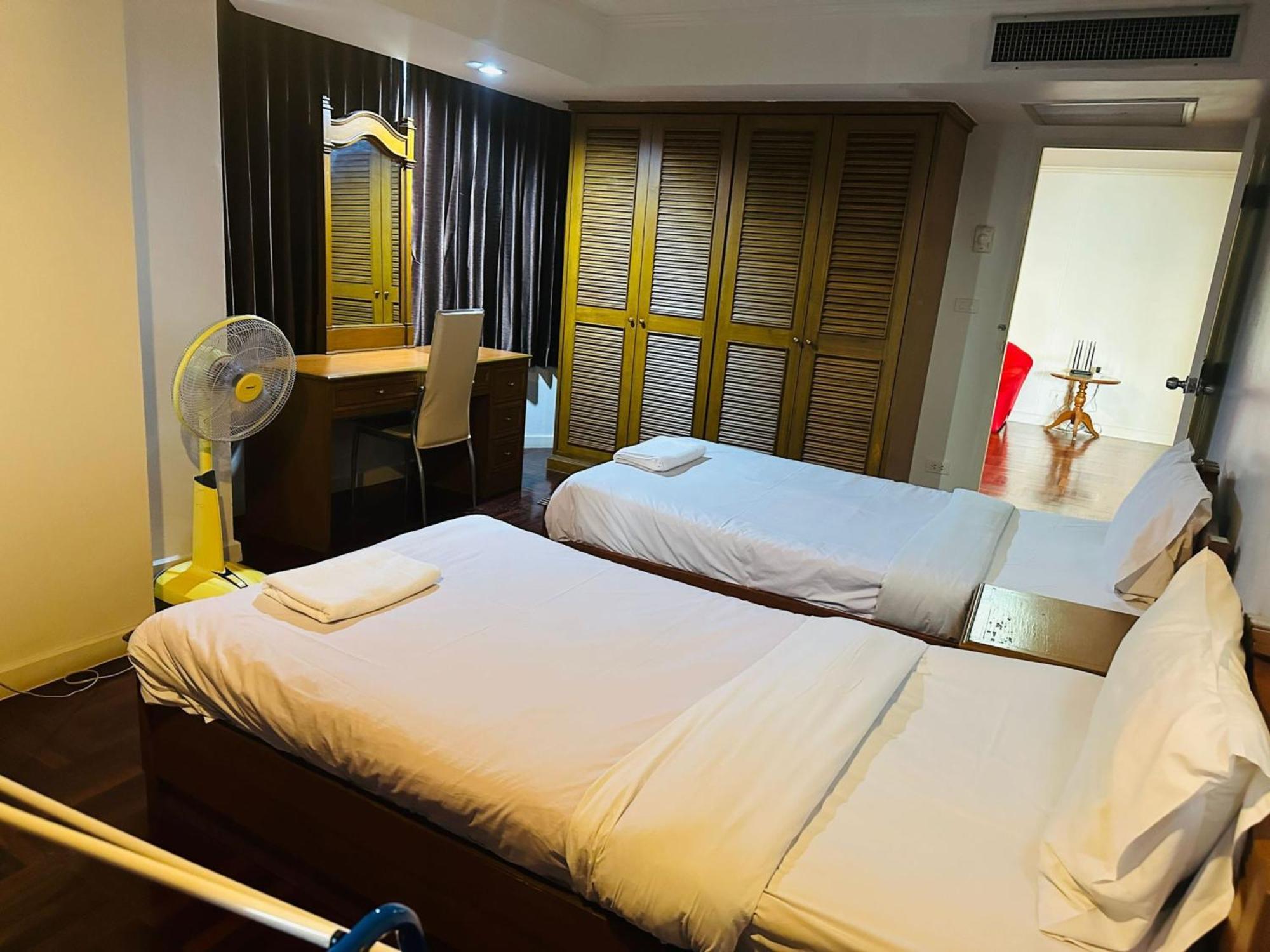 Fully Furnished Omni Tower Apartments Nana - Sukhumvit Soi 4 Bangkok Exterior foto