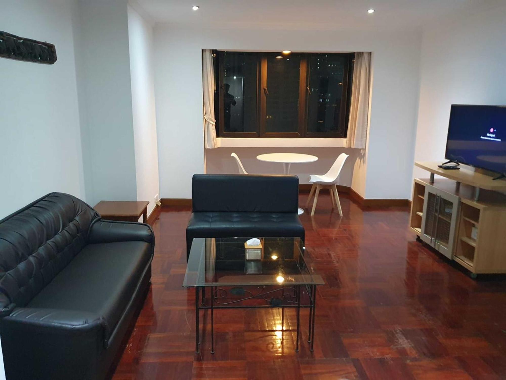 Fully Furnished Omni Tower Apartments Nana - Sukhumvit Soi 4 Bangkok Exterior foto