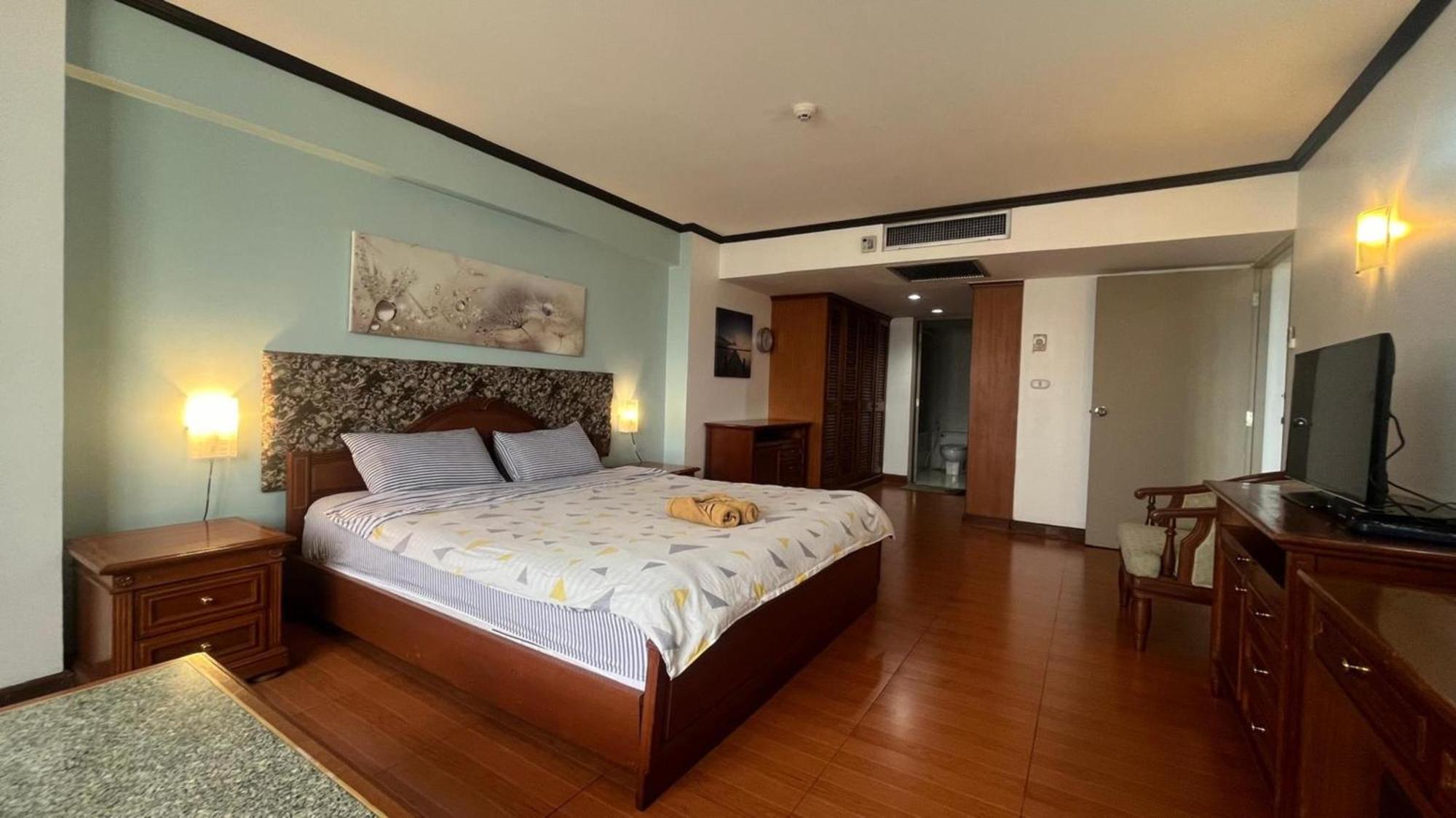 Fully Furnished Omni Tower Apartments Nana - Sukhumvit Soi 4 Bangkok Exterior foto